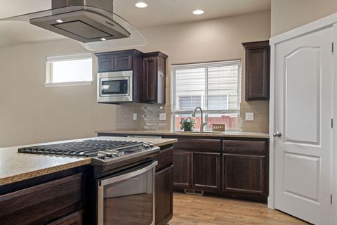 Tiny photo for 21191 SE Kayla Court, Bend, OR 97702 (MLS # 220214222)