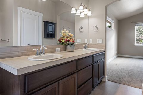 Tiny photo for 21191 SE Kayla Court, Bend, OR 97702 (MLS # 220214222)