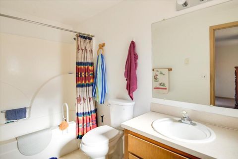 Tiny photo for 67070 Paradise Alley Aly, Bend, OR 97701 (MLS # 220215872)