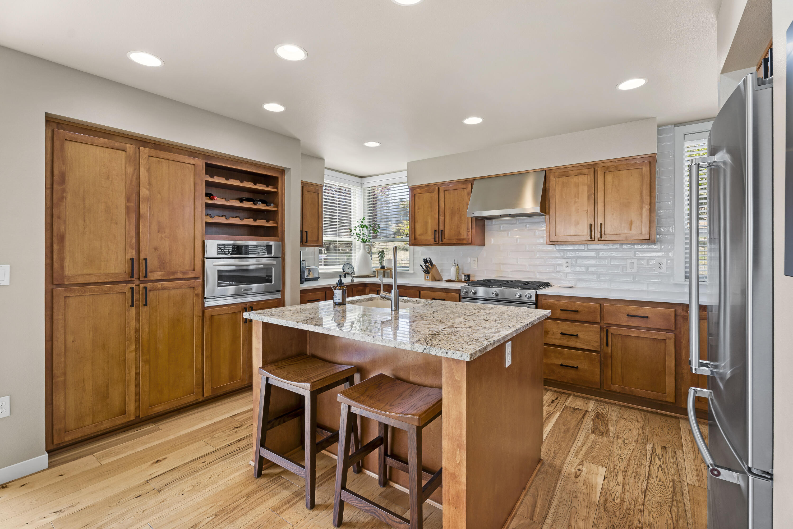 208 Parks Loop