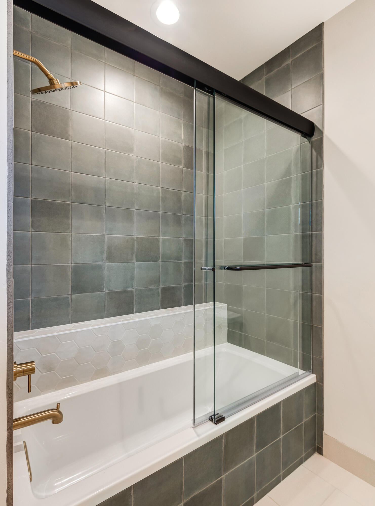 Discovery West Phase 4 - Residential