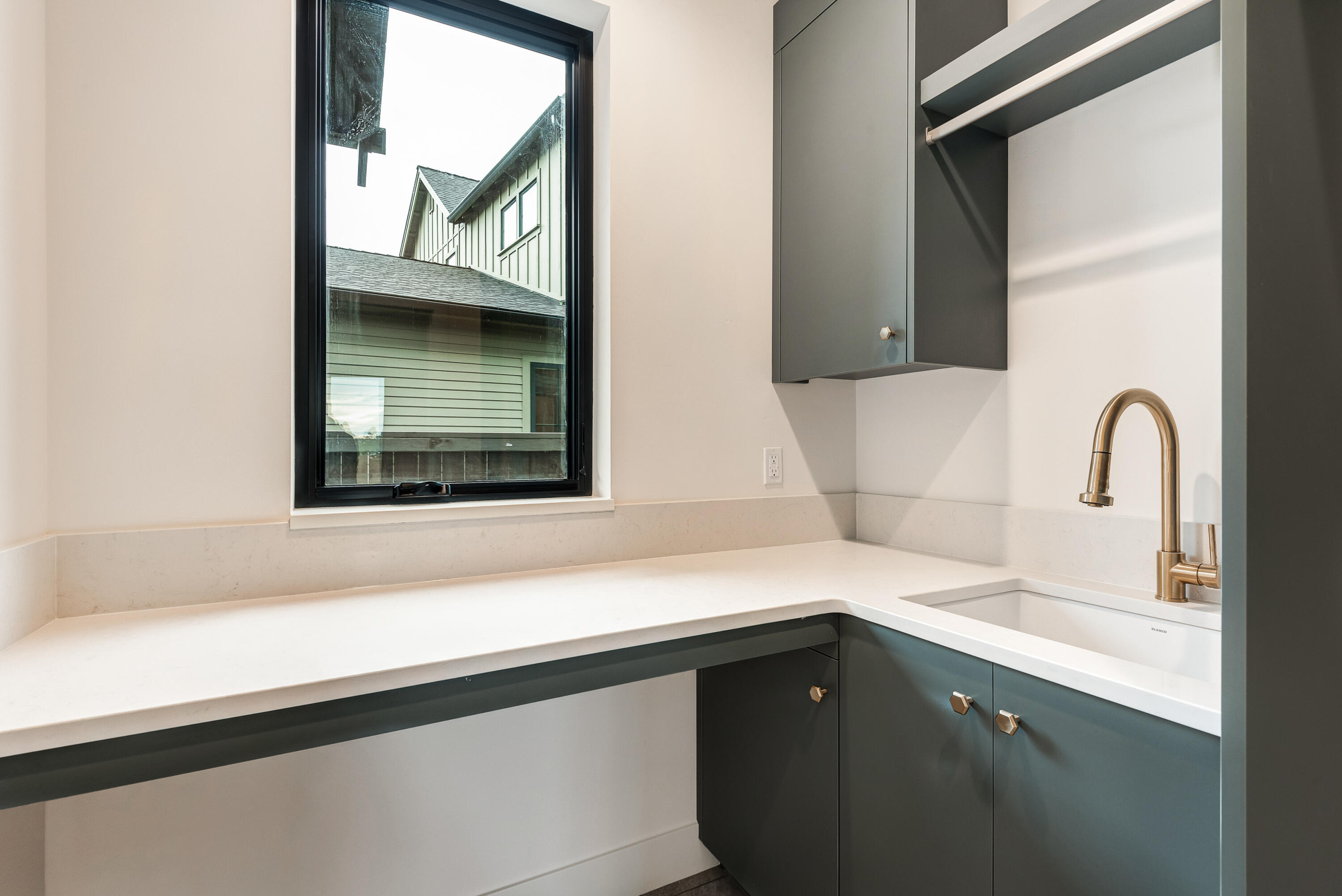 Discovery West Phase 4 - Residential