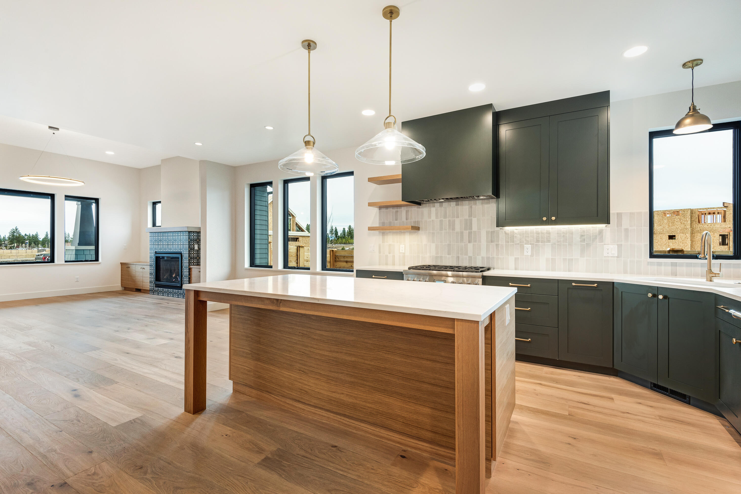 Discovery West Phase 4 - Residential