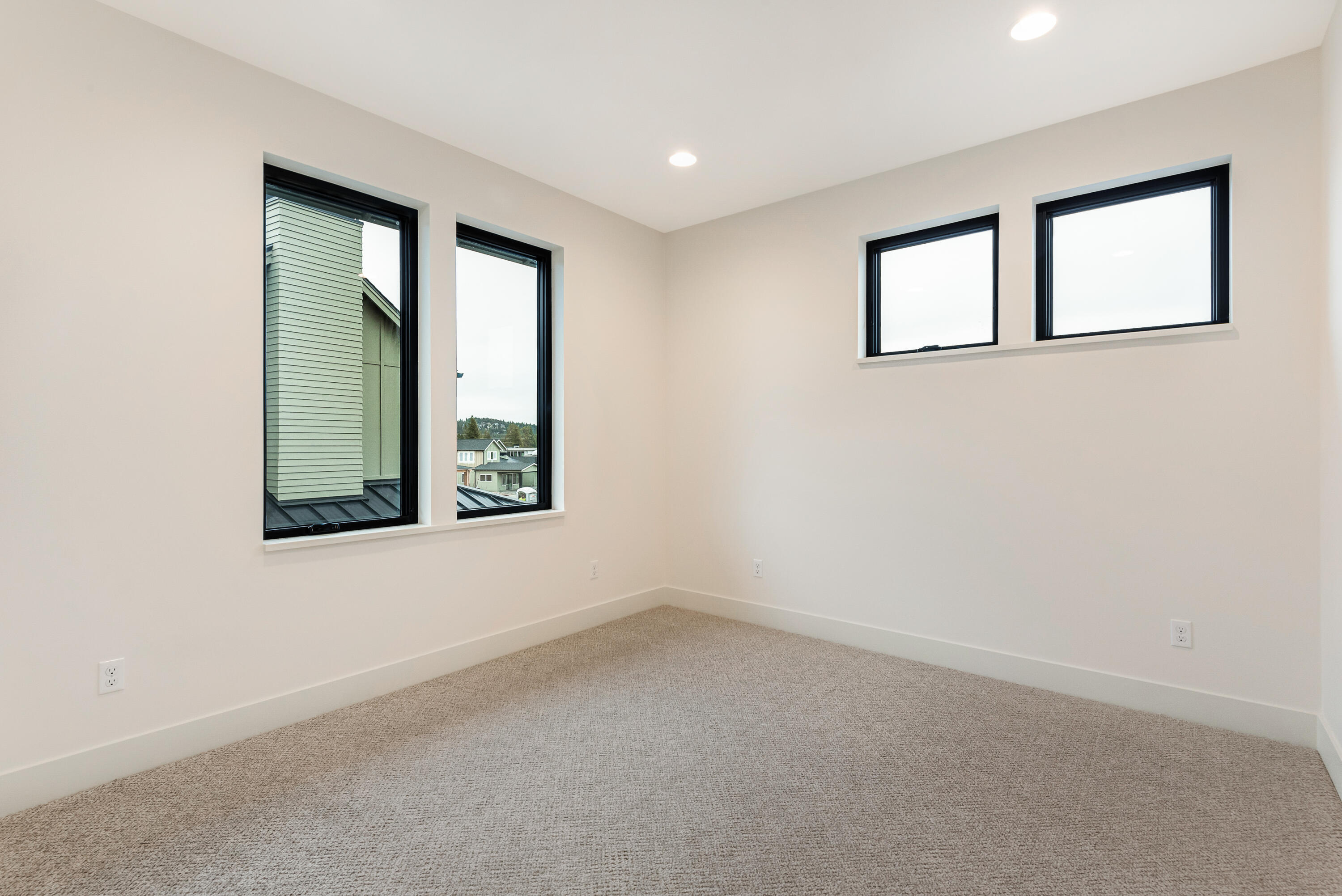 Discovery West Phase 4 - Residential