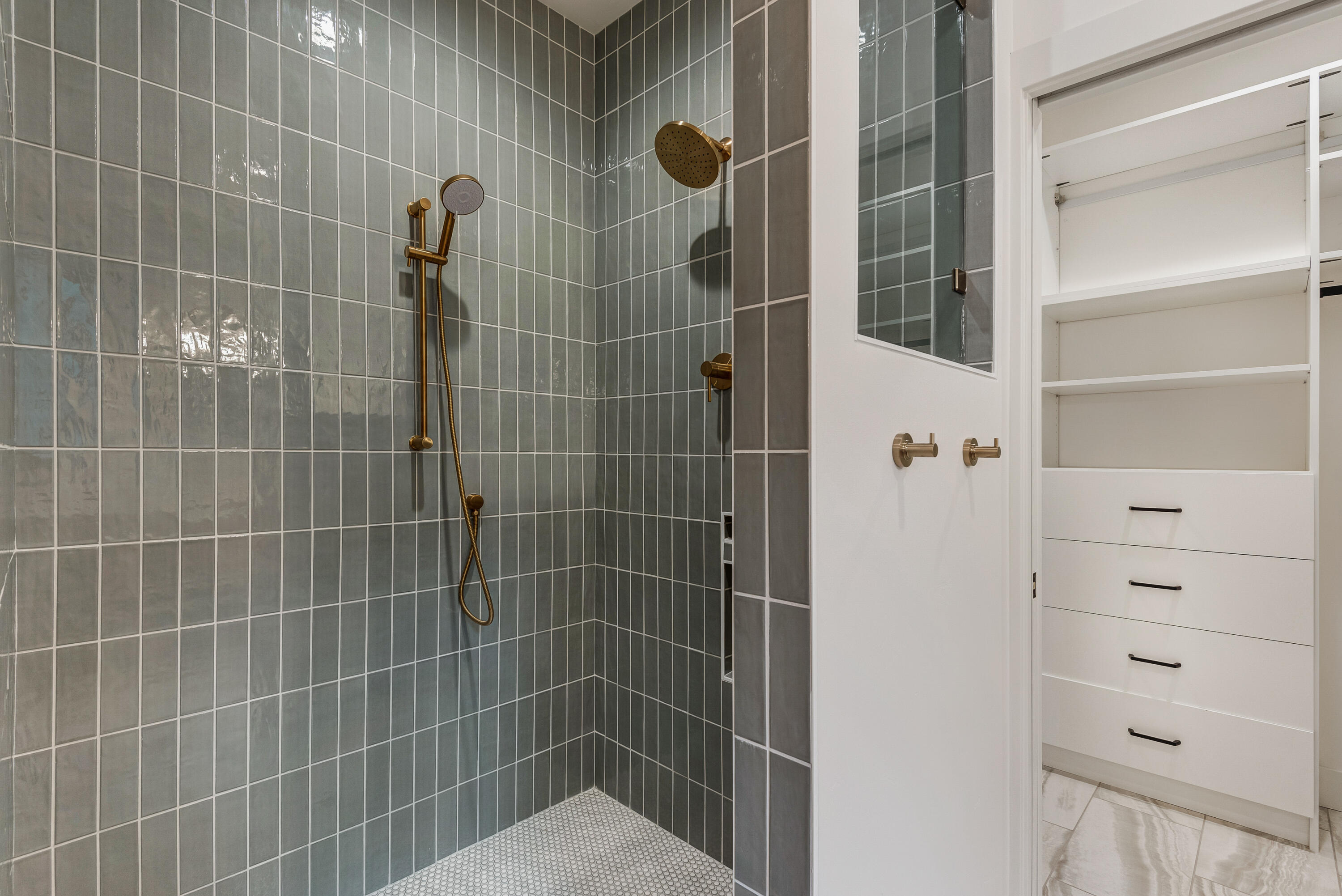 Discovery West Phase 4 - Residential