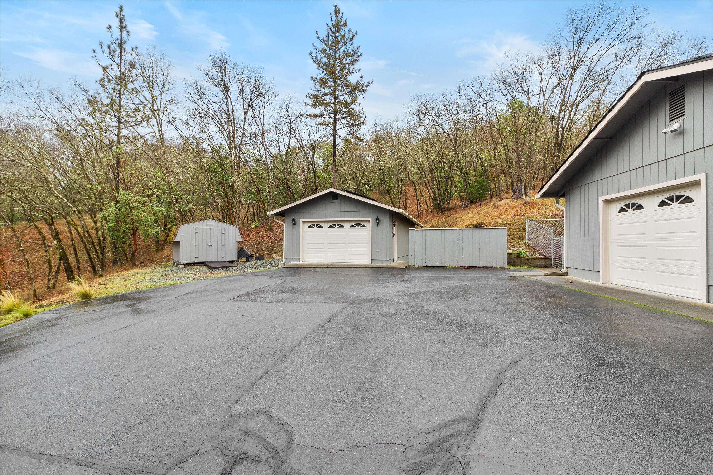 Knollwood Country Estates - Residential