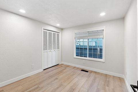 Tiny photo for 3228 Auburn Way, Medford, OR 97504 (MLS # 220212047)