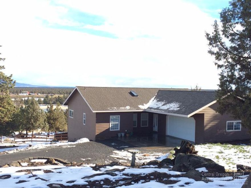 This home offers amazing Easterly views from the expansive deck. Nicely appointed spacious family-friendly floor plan. Lots of storage area, fenced yard/cross-fenced, enjoy the deck for entertaining. Country living yet only minutes to Bend & Redmond. Lots of room for your toys w/excess land to build large shop, greenhouse, use your imagination! Central Oregon living at it's best is right here!