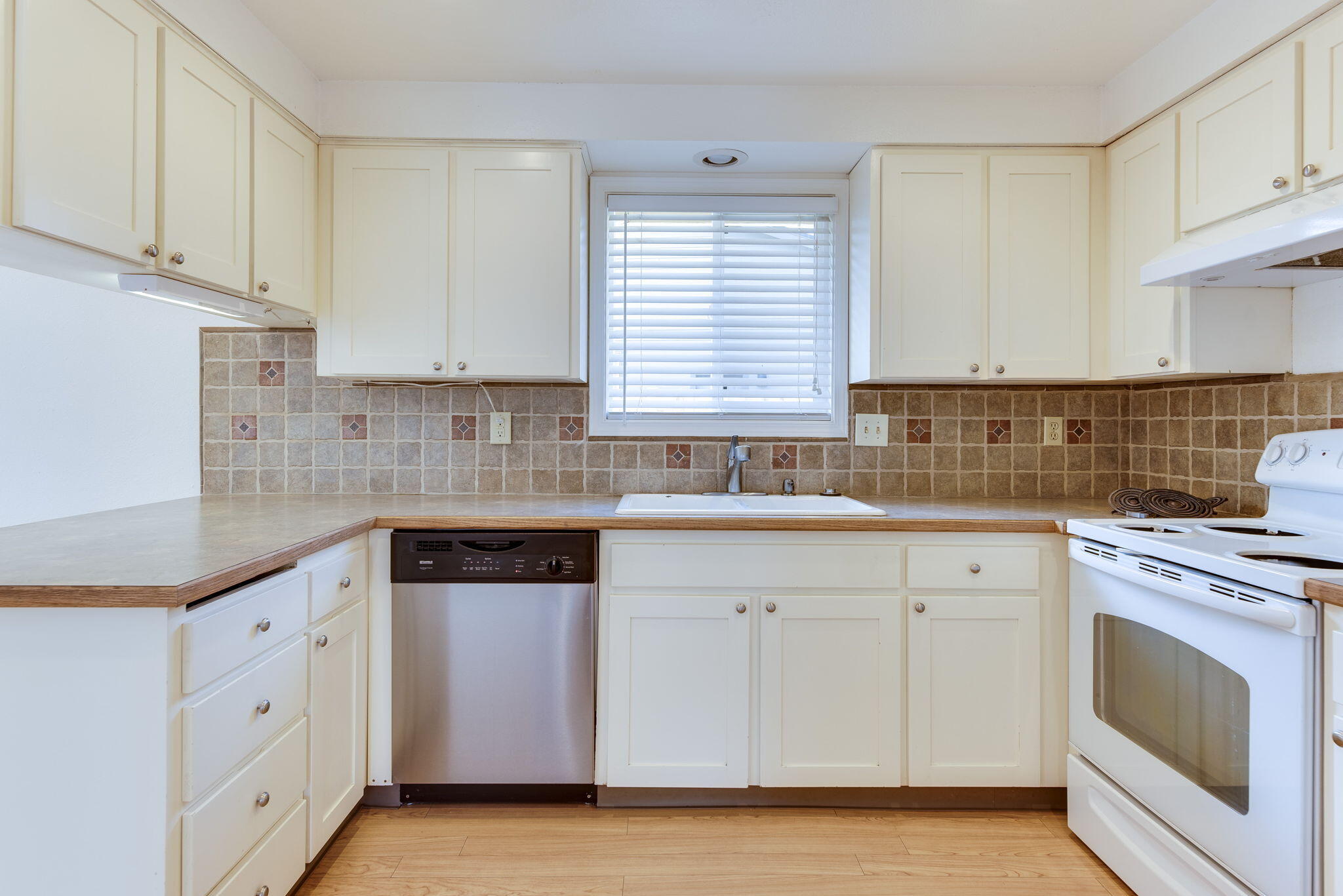 Meadowbrook Estate - Residential