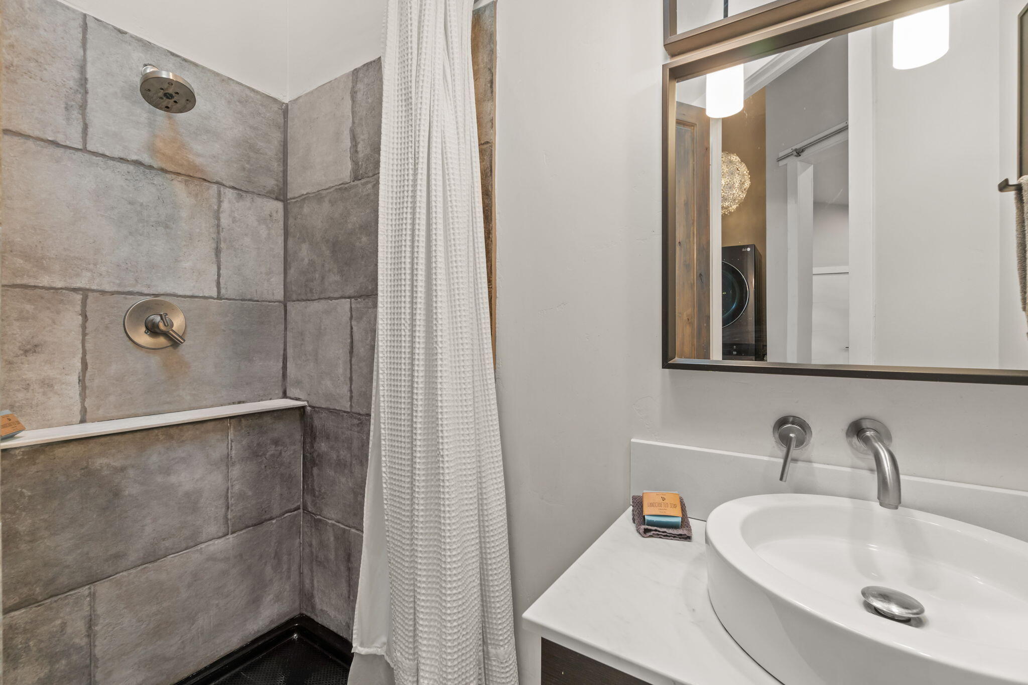 Wiestoria - Residential Income