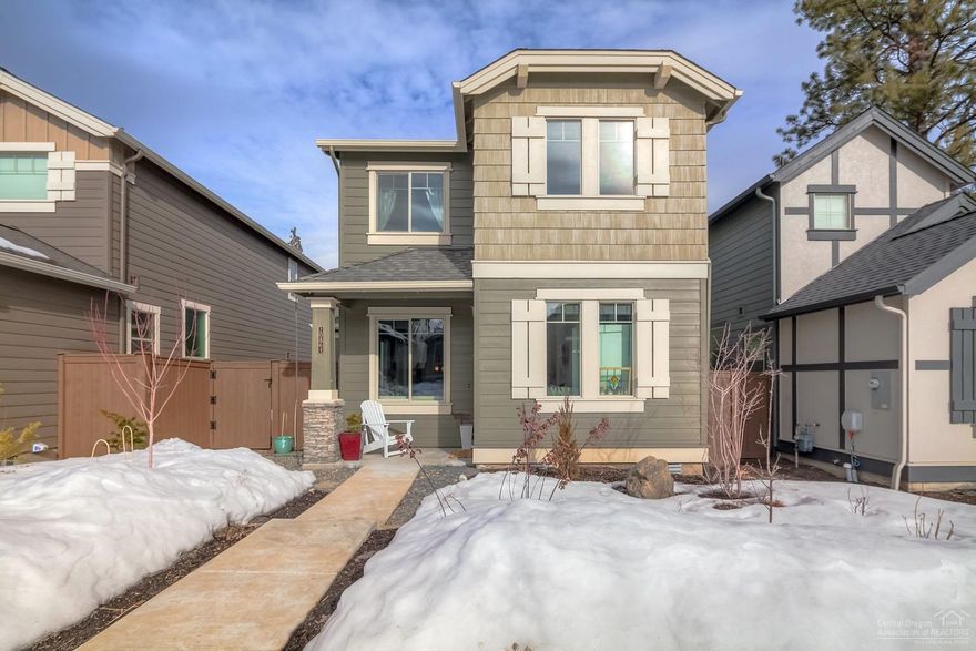 This 2016 Pahlisch built Parkland plan has 3 bed, 2.5 baths, over-sized garage, solid quartz counter tops, Knotty Alder cabinetry, gas fireplace, upstairs loft area, stainless appliances & pantry. Open floor plan with great room, dining and kitchen easily accessed for gathering. Master suite w/walk-in closet. Superior community amenities a short walk from your doorstep: pools/fitness center/gym/clubhouse. The Luxurious living that the Bridges community offers makes you feel like you're on vacation everyday.