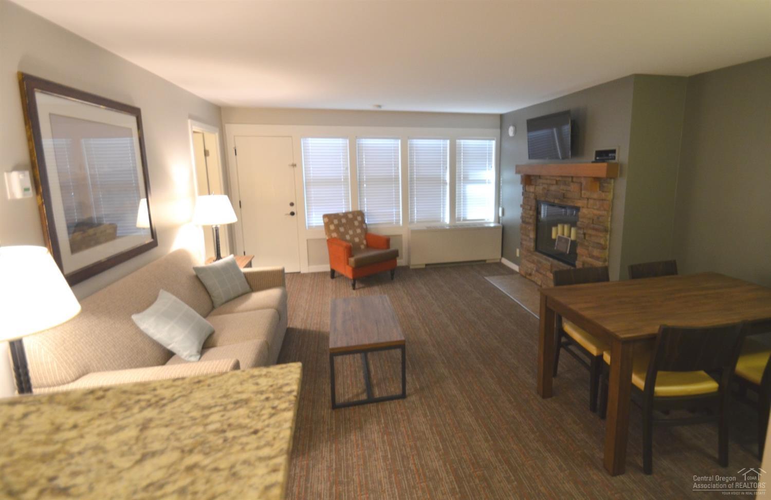 Inn Of The 7th - Residential