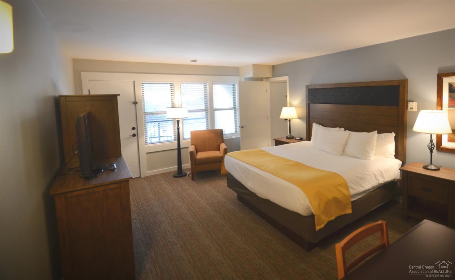 Inn Of The 7th - Residential