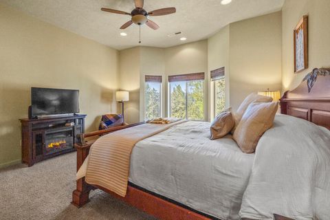 Tiny photo for 4934 Horned Lark Drive, Klamath Falls, OR 97601 (MLS # 220217813)