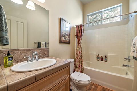 Tiny photo for 4934 Horned Lark Drive, Klamath Falls, OR 97601 (MLS # 220217813)