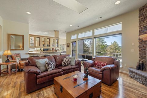 Tiny photo for 4934 Horned Lark Drive, Klamath Falls, OR 97601 (MLS # 220217813)