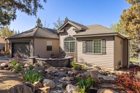 Tiny photo for 4934 Horned Lark Drive, Klamath Falls, OR 97601 (MLS # 220217813)
