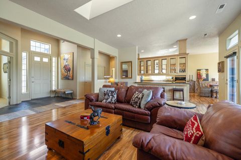 Tiny photo for 4934 Horned Lark Drive, Klamath Falls, OR 97601 (MLS # 220217813)