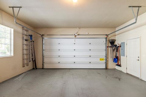 Tiny photo for 4934 Horned Lark Drive, Klamath Falls, OR 97601 (MLS # 220217813)