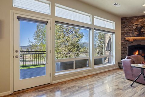 Tiny photo for 4934 Horned Lark Drive, Klamath Falls, OR 97601 (MLS # 220217813)
