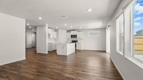 Tiny photo for 2624 Steadman Avenue, Medford, OR 97501 (MLS # 220214365)