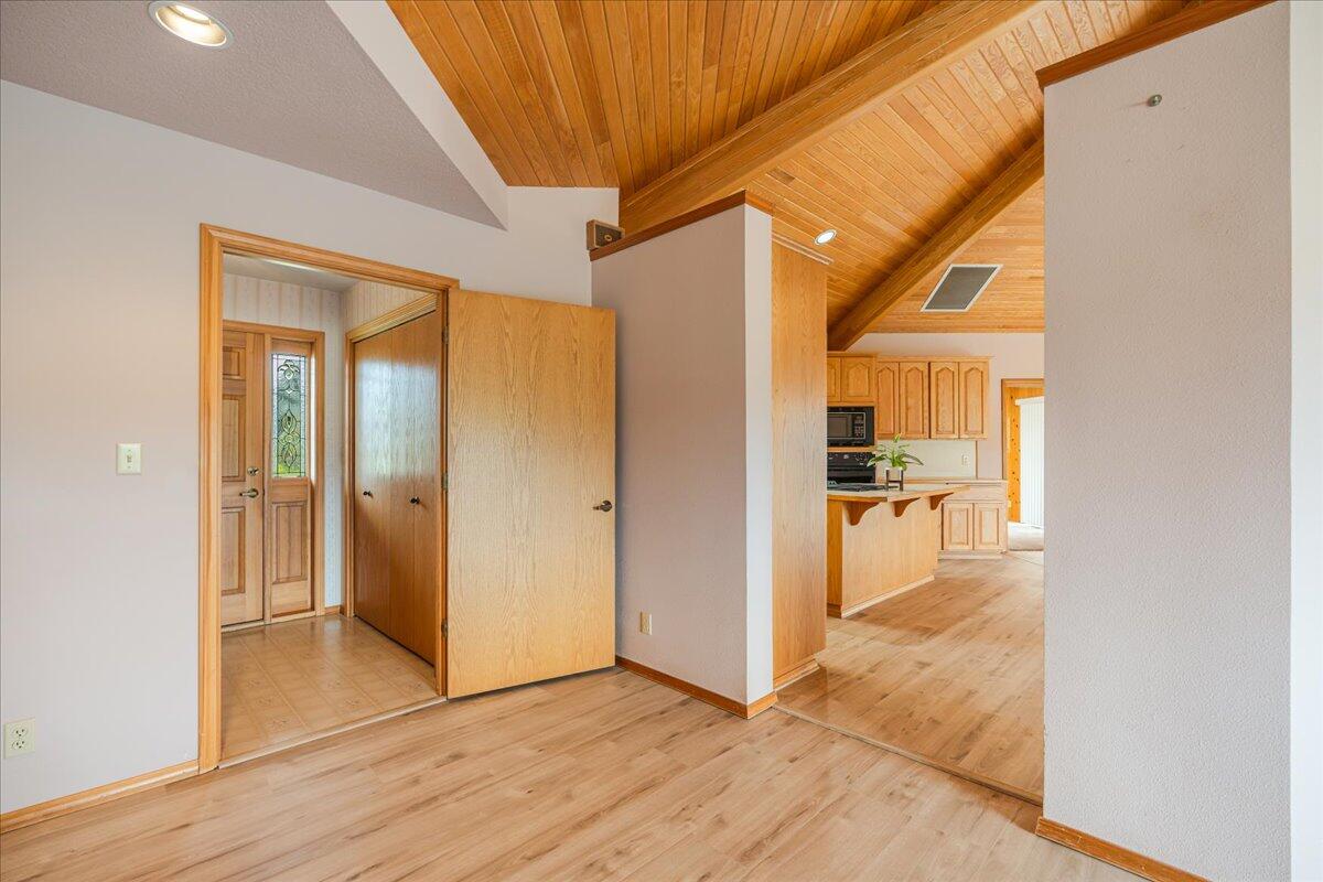 64515 Rock Springs Road