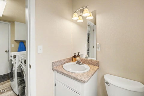 Tiny photo for 962 NE 11th Street, Grants Pass, OR 97526 (MLS # 220222594)