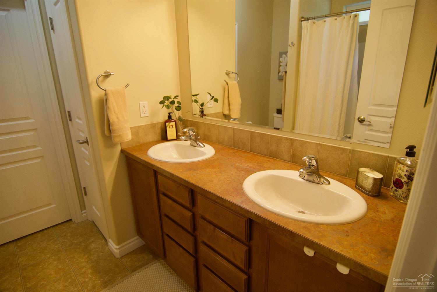 River Rim - Residential