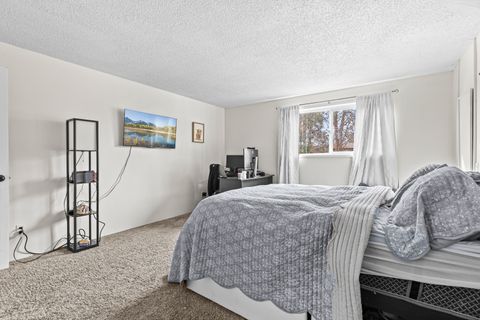 Tiny photo for 317 Highland Drive, Medford, OR 97504 (MLS # 220212491)