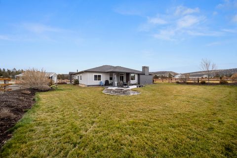 Tiny photo for 8933 NW Elizabeth Way, Prineville, OR 97754 (MLS # 220215726)