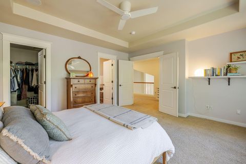 Tiny photo for 61059 Snowberry Place, Bend, OR 97702 (MLS # 220216936)