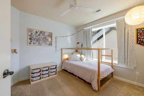 Tiny photo for 61059 Snowberry Place, Bend, OR 97702 (MLS # 220216936)