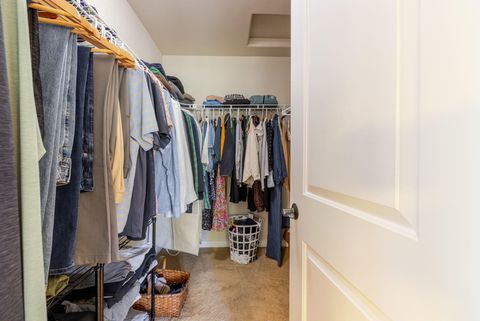 Tiny photo for 61059 Snowberry Place, Bend, OR 97702 (MLS # 220216936)