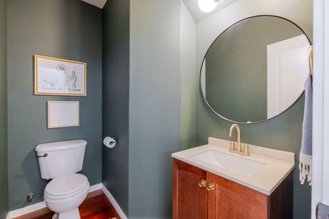 Tiny photo for 61059 Snowberry Place, Bend, OR 97702 (MLS # 220216936)