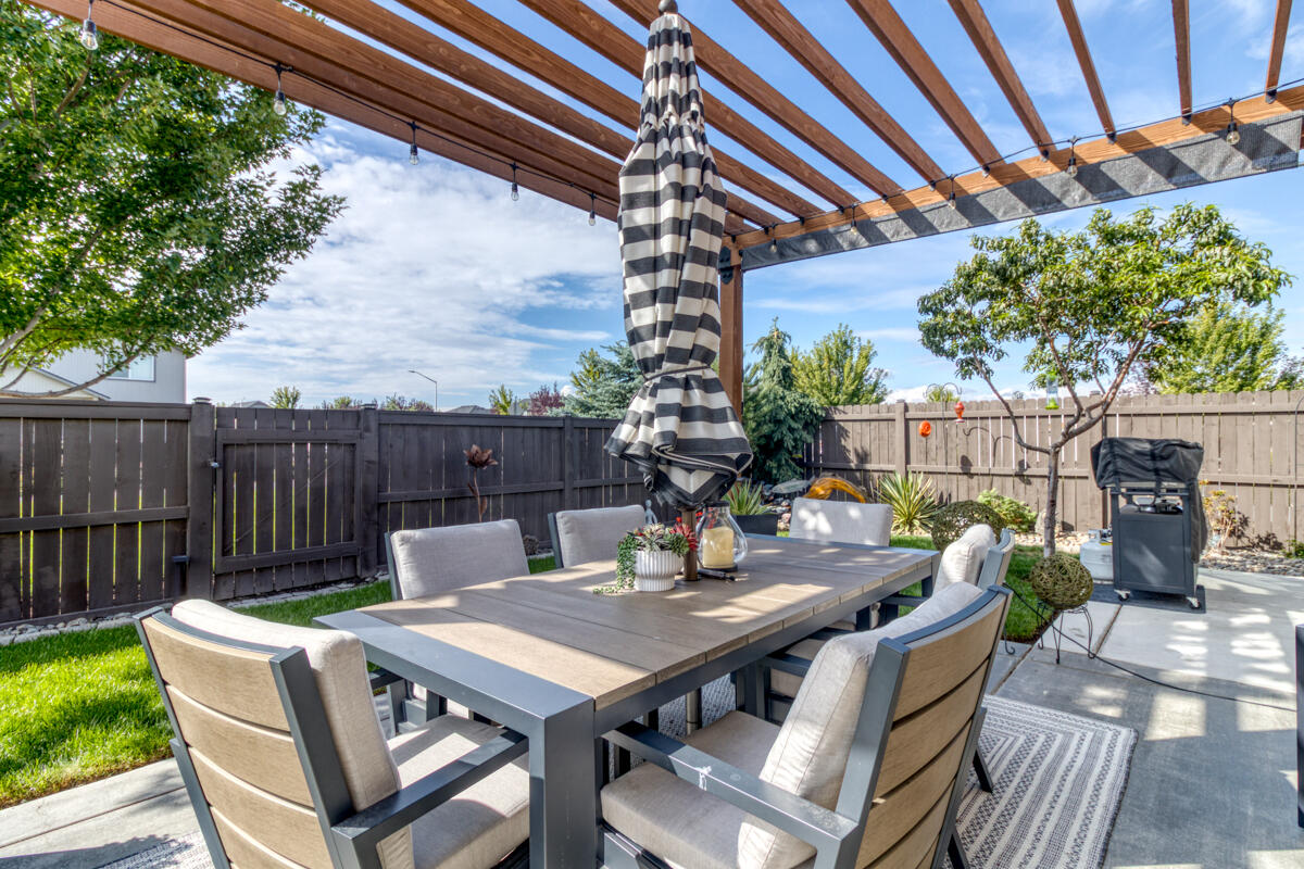 Maple Meadows - Residential