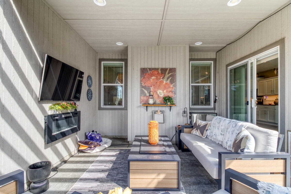 Maple Meadows - Residential