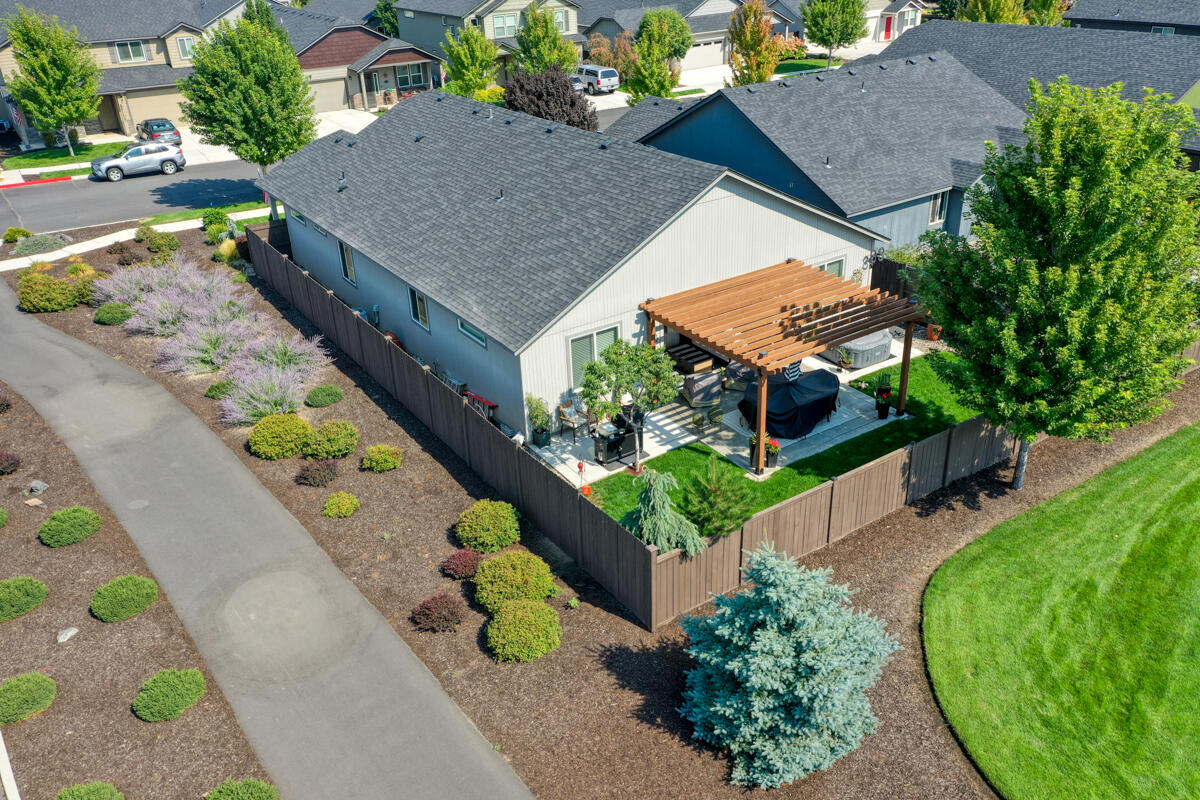 Maple Meadows - Residential