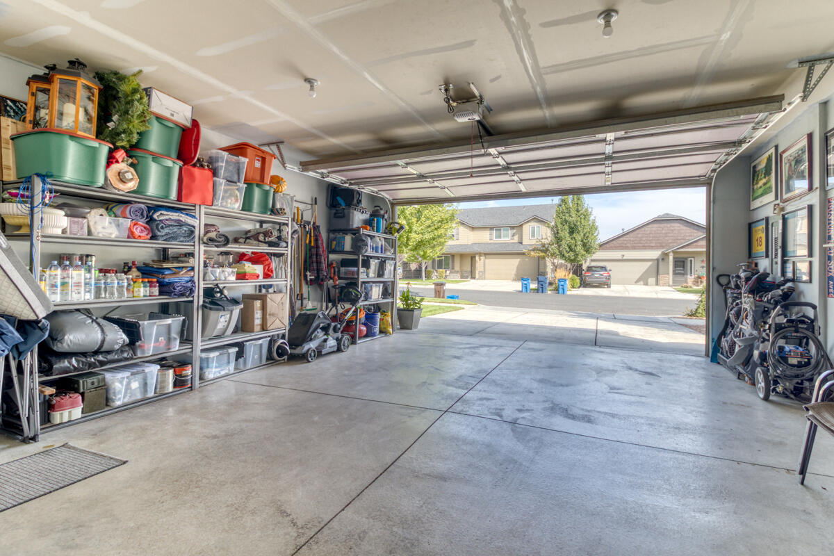 Maple Meadows - Residential