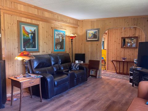 Tiny photo for 41837 Highway 62, Chiloquin, OR 97624 (MLS # 220212559)