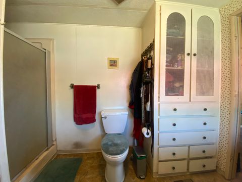 Tiny photo for 41837 Highway 62, Chiloquin, OR 97624 (MLS # 220212559)