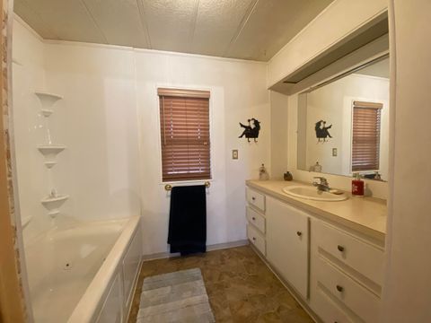 Tiny photo for 41837 Highway 62, Chiloquin, OR 97624 (MLS # 220212559)