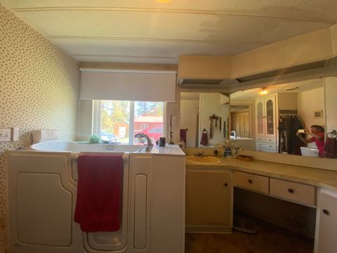 Tiny photo for 41837 Highway 62, Chiloquin, OR 97624 (MLS # 220212559)