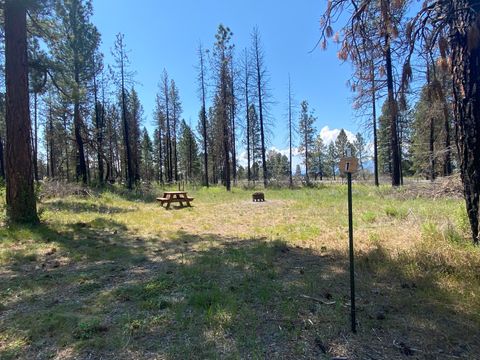 Tiny photo for 41837 Highway 62, Chiloquin, OR 97624 (MLS # 220212559)