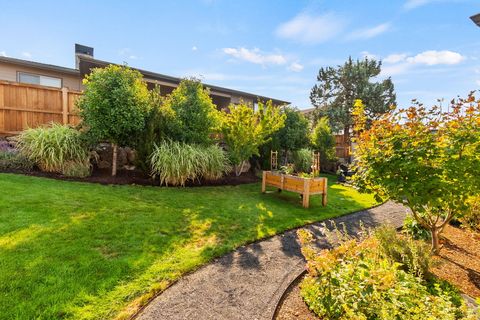 Tiny photo for 4530 SW Yew Avenue, Redmond, OR 97756 (MLS # 220213315)