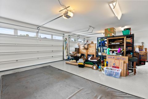 Tiny photo for 4530 SW Yew Avenue, Redmond, OR 97756 (MLS # 220213315)