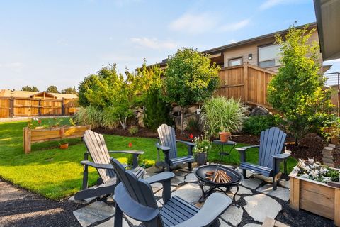 Tiny photo for 4530 SW Yew Avenue, Redmond, OR 97756 (MLS # 220213315)