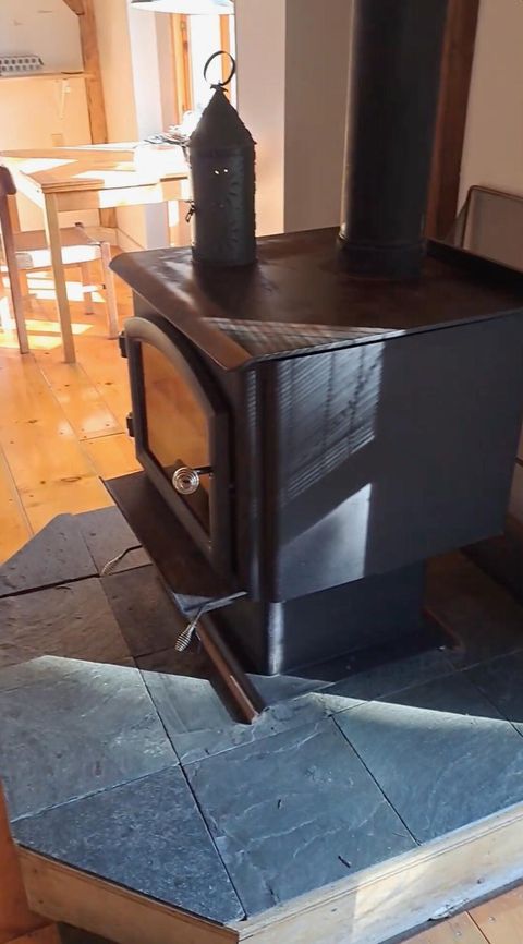 Tiny photo for 282 Reagor Lane, Cave Junction, OR 97523 (MLS # 220215397)