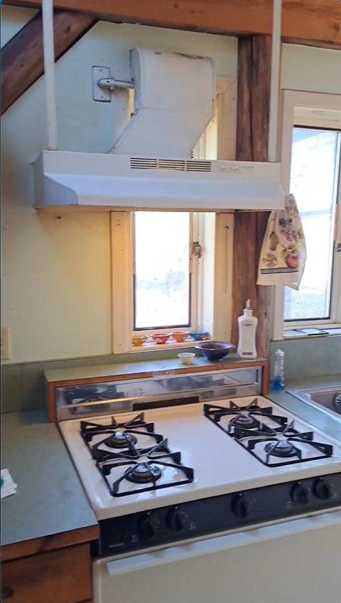 Tiny photo for 282 Reagor Lane, Cave Junction, OR 97523 (MLS # 220215397)