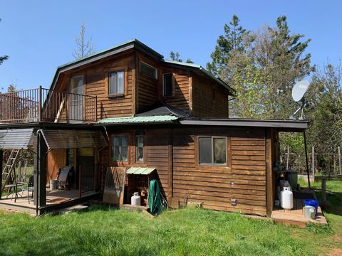 Photo of 282 Reagor Lane, Cave Junction, OR 97523 (MLS # 220215397)