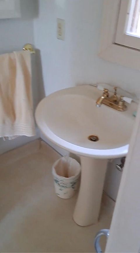 Tiny photo for 282 Reagor Lane, Cave Junction, OR 97523 (MLS # 220215397)